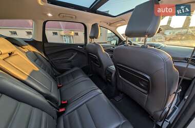 Внедорожник / Кроссовер Ford Kuga 2017 в 