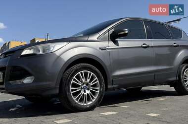 Внедорожник / Кроссовер Ford Kuga 2013 в 