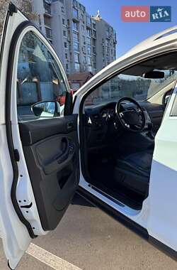 Внедорожник / Кроссовер Ford Kuga 2010 в 