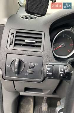 Внедорожник / Кроссовер Ford Kuga 2008 в 