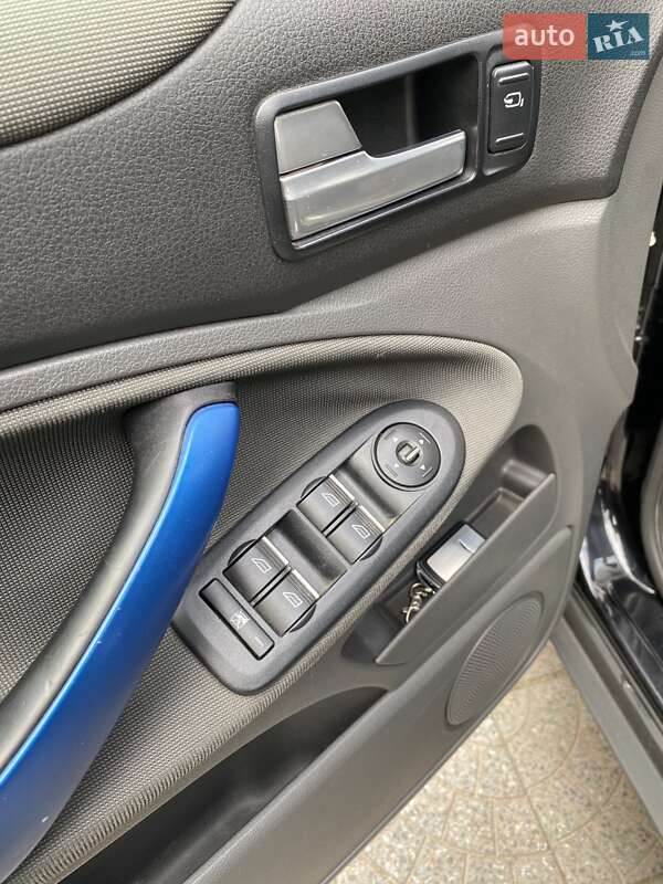 Внедорожник / Кроссовер Ford Kuga 2008 в Вышгороде