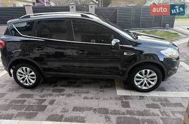 Внедорожник / Кроссовер Ford Kuga 2009 в 