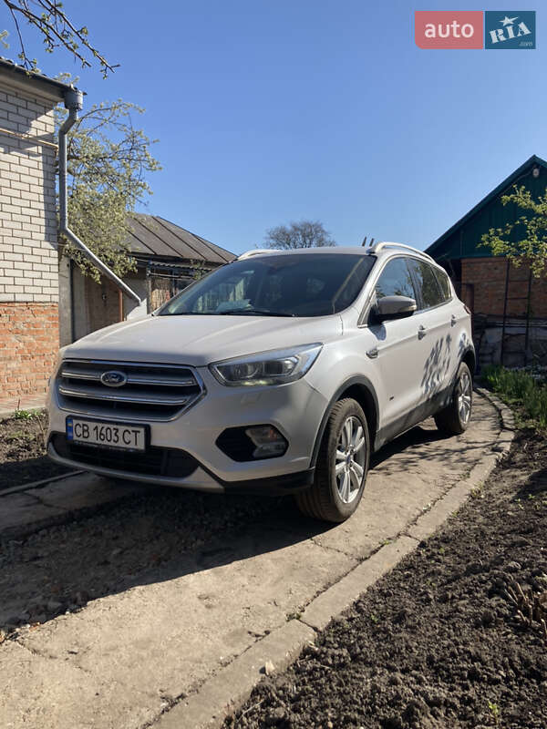 Внедорожник / Кроссовер Ford Kuga 2017 в Чернигове