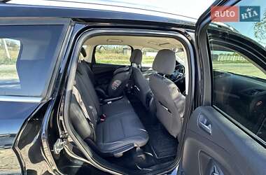 Внедорожник / Кроссовер Ford Kuga 2013 в 