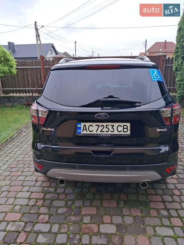 Внедорожник / Кроссовер Ford Kuga 2017 в Луцке