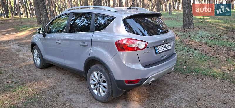 Внедорожник / Кроссовер Ford Kuga 2011 в Ахтырке