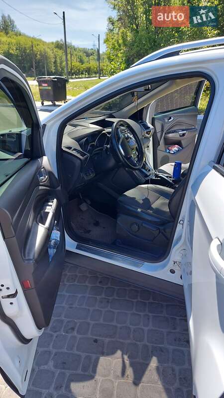 Позашляховик / Кросовер Ford Kuga 2013 в Харкові