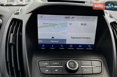 Внедорожник / Кроссовер Ford Kuga 2019 в 