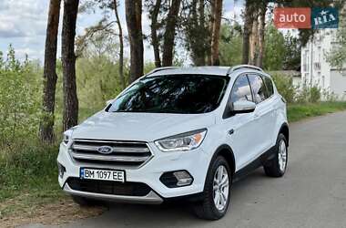 Позашляховик / Кросовер Ford Kuga 2017 в Києві