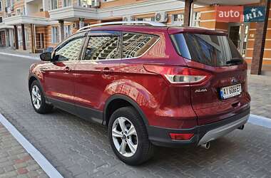 Позашляховик / Кросовер Ford Kuga 2015 в 