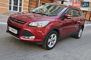 Позашляховик / Кросовер Ford Kuga 2015 в 