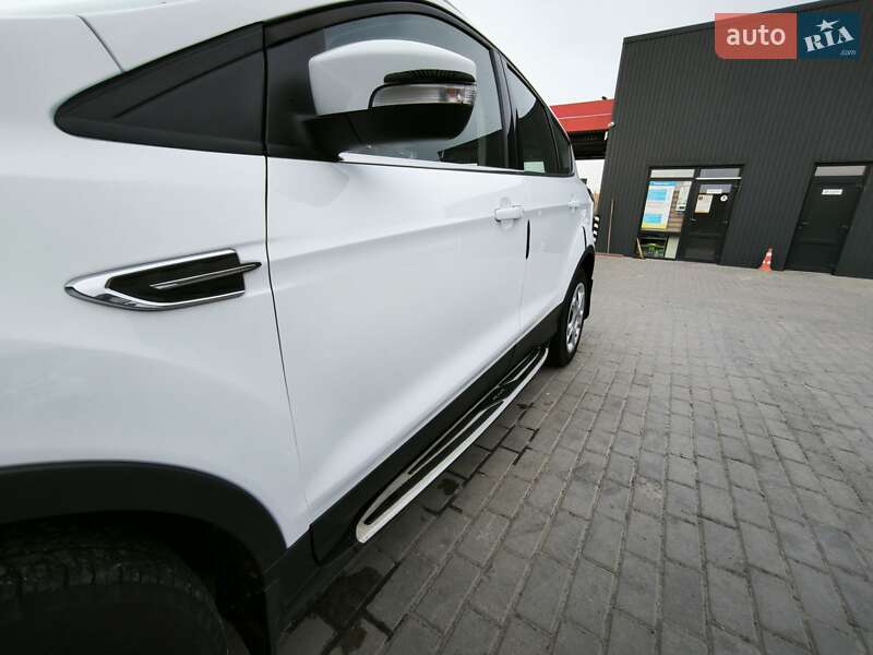 Позашляховик / Кросовер Ford Kuga 2018 в Здолбуніві