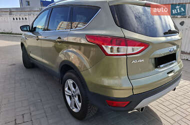 Внедорожник / Кроссовер Ford Kuga 2013 в 
