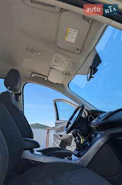 Внедорожник / Кроссовер Ford Kuga 2014 в 
