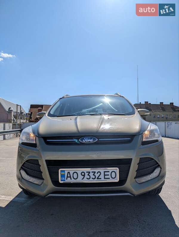 Внедорожник / Кроссовер Ford Kuga 2014 в Мукачево