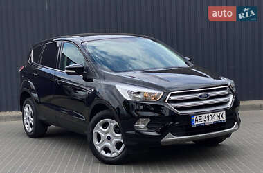 Внедорожник / Кроссовер Ford Kuga 2019 в 