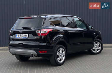 Внедорожник / Кроссовер Ford Kuga 2019 в 