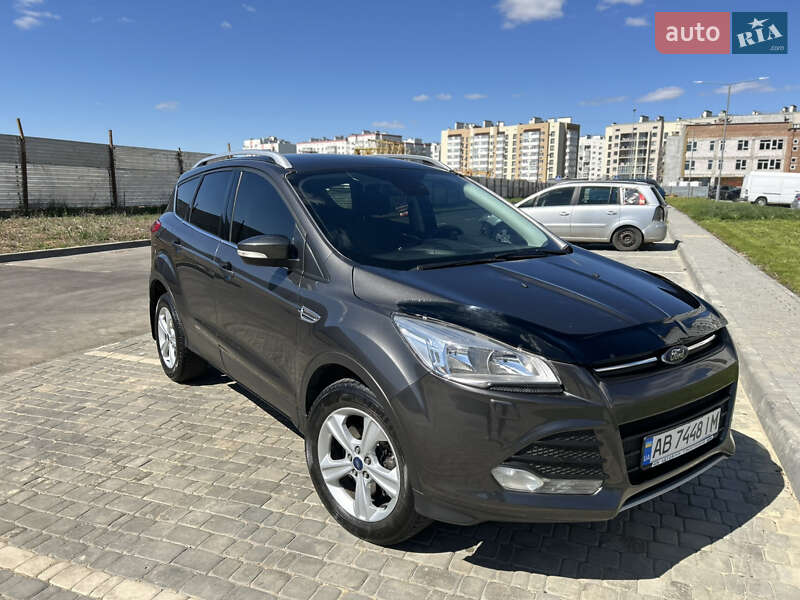 Внедорожник / Кроссовер Ford Kuga 2016 в Виннице