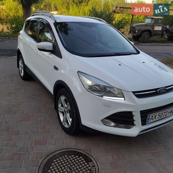 Внедорожник / Кроссовер Ford Kuga 2015 в Харькове фото 2 Внедорожник / Кроссовер Ford Kuga 2015 в Харькове
