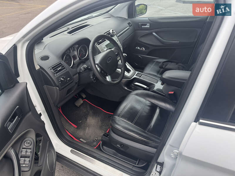 Позашляховик / Кросовер Ford Kuga 2010 в Дніпрі