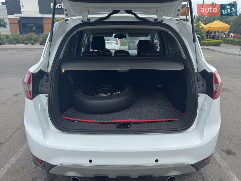 Позашляховик / Кросовер Ford Kuga 2010 в Дніпрі