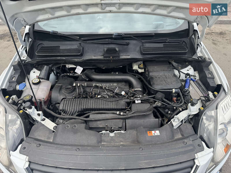 Позашляховик / Кросовер Ford Kuga 2010 в Дніпрі