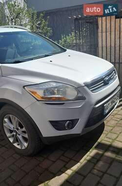 Внедорожник / Кроссовер Ford Kuga 2012 в 