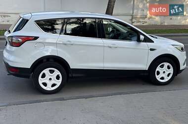 Внедорожник / Кроссовер Ford Kuga 2018 в Чернигове