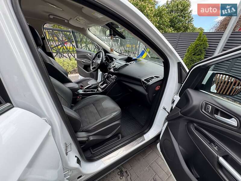Внедорожник / Кроссовер Ford Kuga 2013 в Черкассах