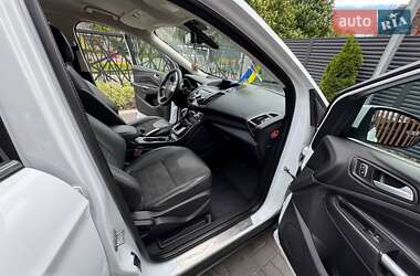 Внедорожник / Кроссовер Ford Kuga 2013 в 