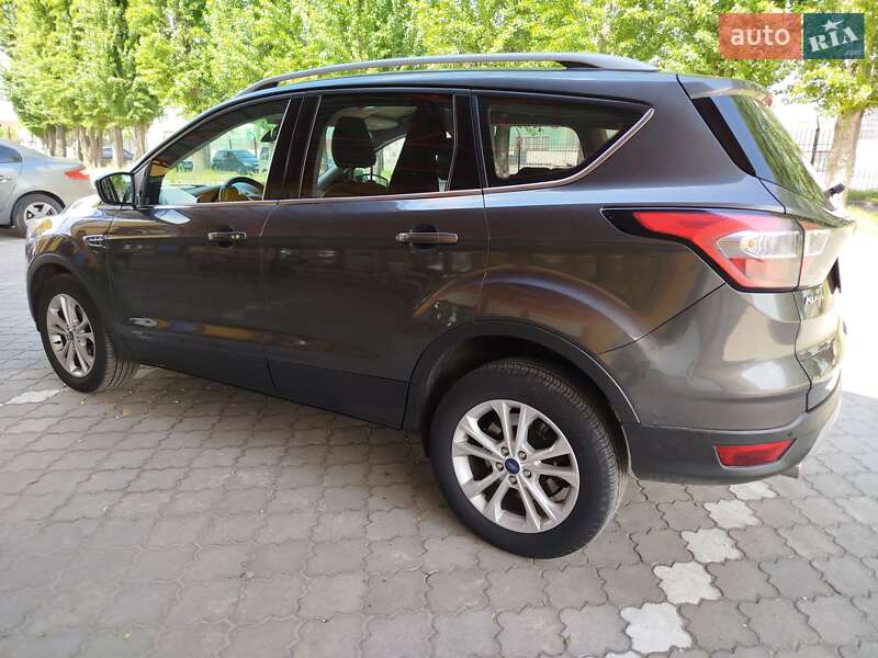 Внедорожник / Кроссовер Ford Kuga 2019 в Черкассах
