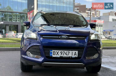 Позашляховик / Кросовер Ford Kuga 2013 в 