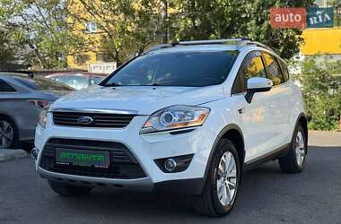 Позашляховик / Кросовер Ford Kuga 2012 в 
