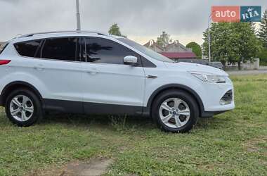 Внедорожник / Кроссовер Ford Kuga 2015 в 