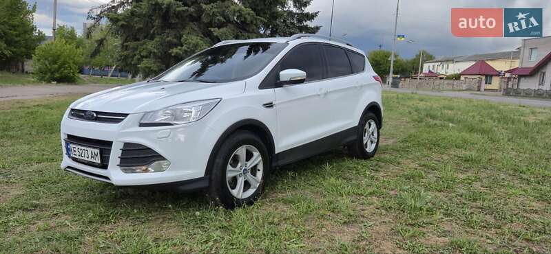 Внедорожник / Кроссовер Ford Kuga 2015 в Павлограде