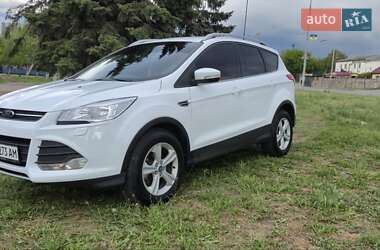 Внедорожник / Кроссовер Ford Kuga 2015 в 