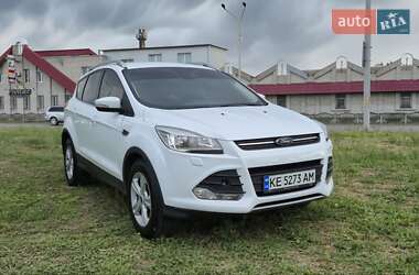Внедорожник / Кроссовер Ford Kuga 2015 в 