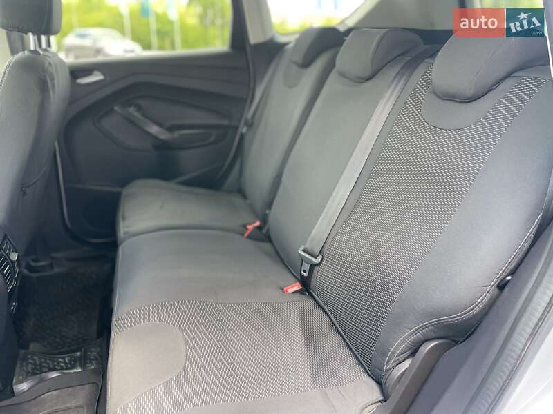 Позашляховик / Кросовер Ford Kuga 2013 в Тернополі