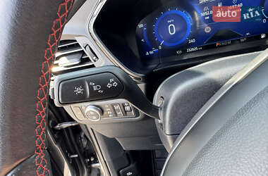 Внедорожник / Кроссовер Ford Kuga 2020 в 