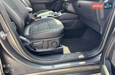 Внедорожник / Кроссовер Ford Kuga 2020 в 
