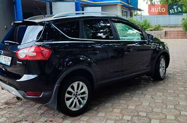 Позашляховик / Кросовер Ford Kuga 2012 в 