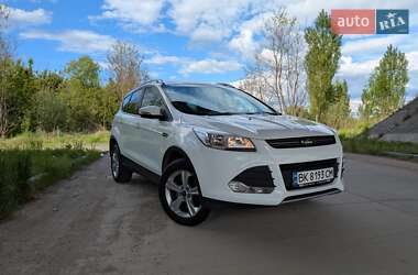 Внедорожник / Кроссовер Ford Kuga 2013 в 