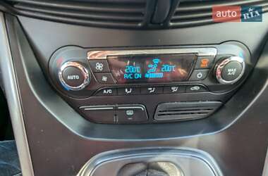 Внедорожник / Кроссовер Ford Kuga 2013 в 