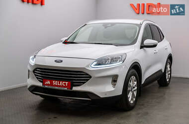 Внедорожник / Кроссовер Ford Kuga 2021 в Киеве