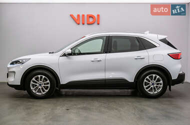 Внедорожник / Кроссовер Ford Kuga 2021 в 