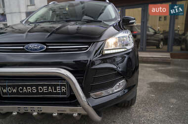 Внедорожник / Кроссовер Ford Kuga 2016 в 