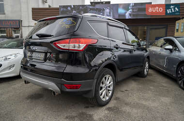 Внедорожник / Кроссовер Ford Kuga 2016 в 