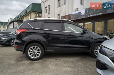 Внедорожник / Кроссовер Ford Kuga 2016 в 