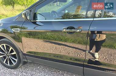 Внедорожник / Кроссовер Ford Kuga 2013 в 