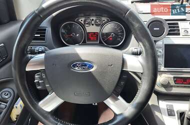 Внедорожник / Кроссовер Ford Kuga 2012 в 